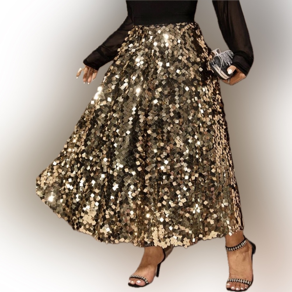 🌟 PLUS Gold Sequin Skirt 🌟